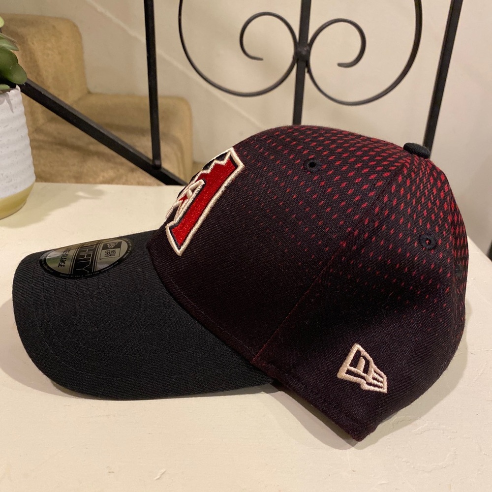 New Era 39THIRTY MLB Arizona Diamondbacks Team Classic FlexFit Hat L/XL NWT - Picture 2 of 4
